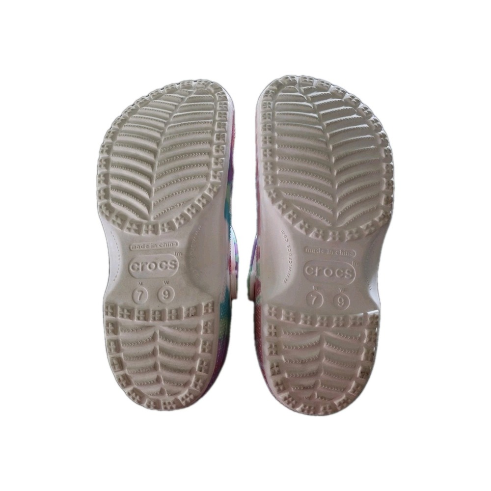 CROCS Women's Size 9 TieDye Very Clean Water Resistant  Casual Slip On Carnival - Picture 6 of 9